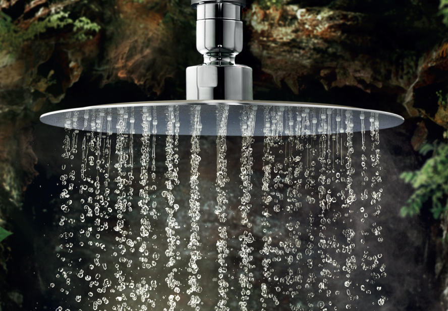 Rain shower head with optimal water flow in nature